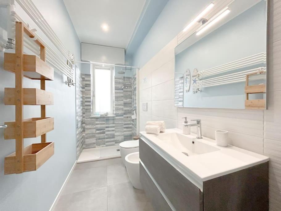 Free Parking - Elegante Casa Con Wifi -Smarttv Apartment Savona Exterior foto