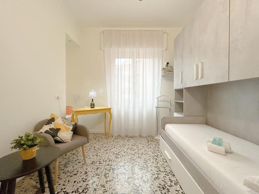 Free Parking - Elegante Casa Con Wifi -Smarttv Apartment Savona Exterior foto