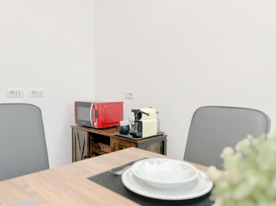 Free Parking - Elegante Casa Con Wifi -Smarttv Apartment Savona Exterior foto