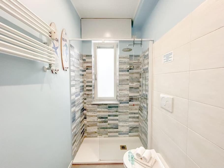 Free Parking - Elegante Casa Con Wifi -Smarttv Apartment Savona Exterior foto